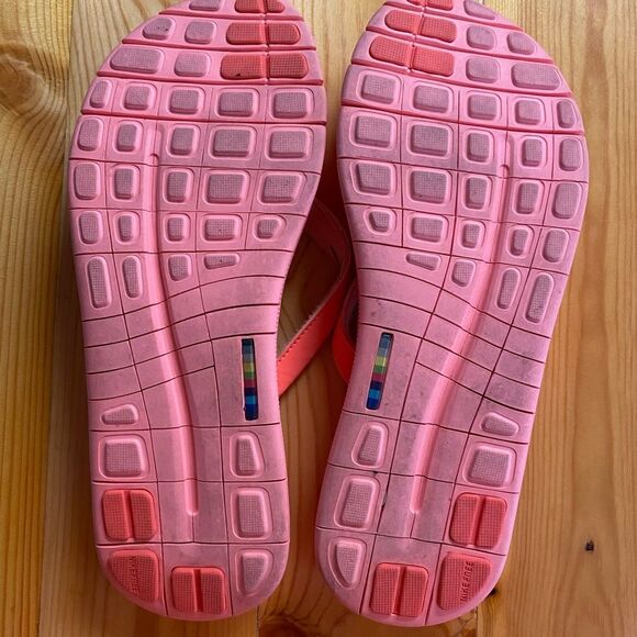 Hurley Flip Flops 6.5 - Picture 3 of 6